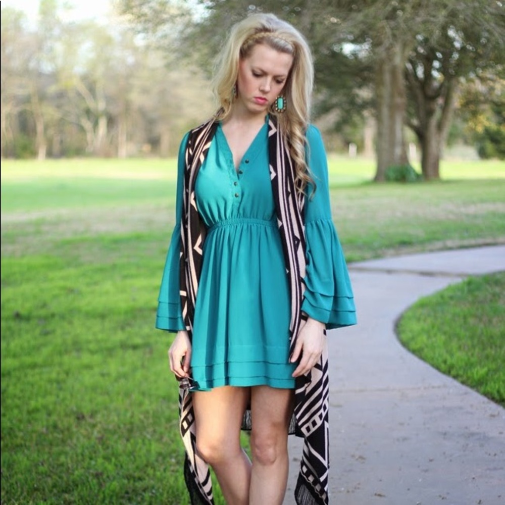 Green bell sleeve dress
